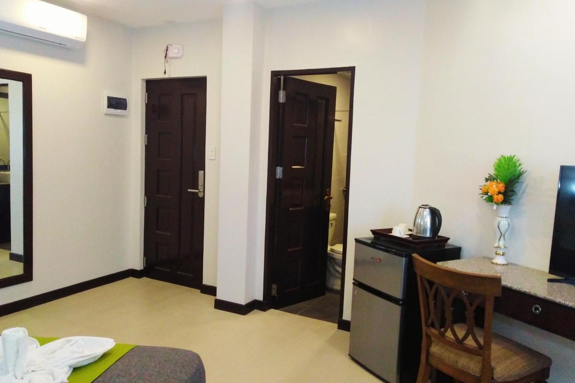 Venezia Suites Hotel Iloilo Chambre photo