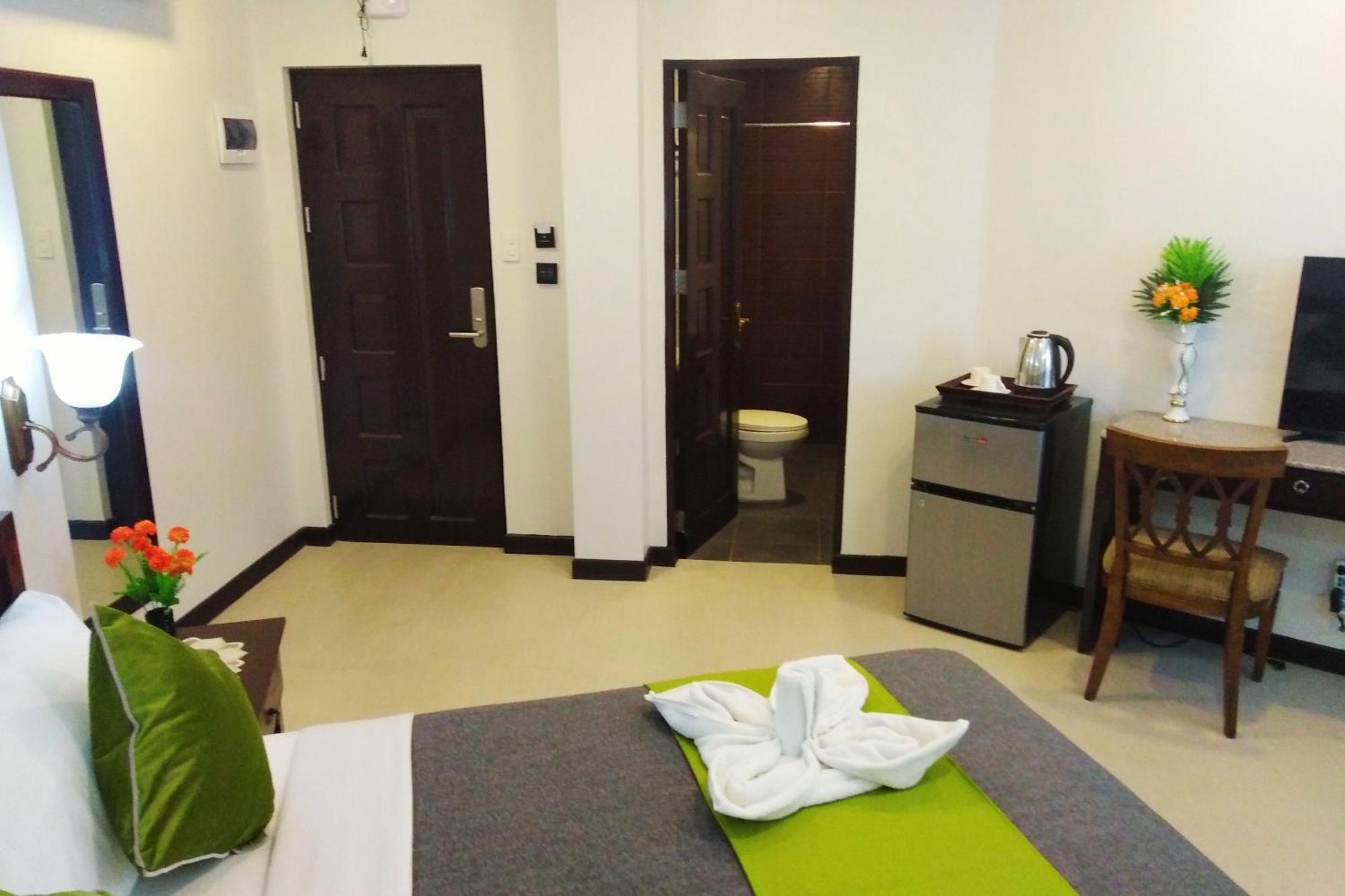 Venezia Suites Hotel Iloilo Chambre photo