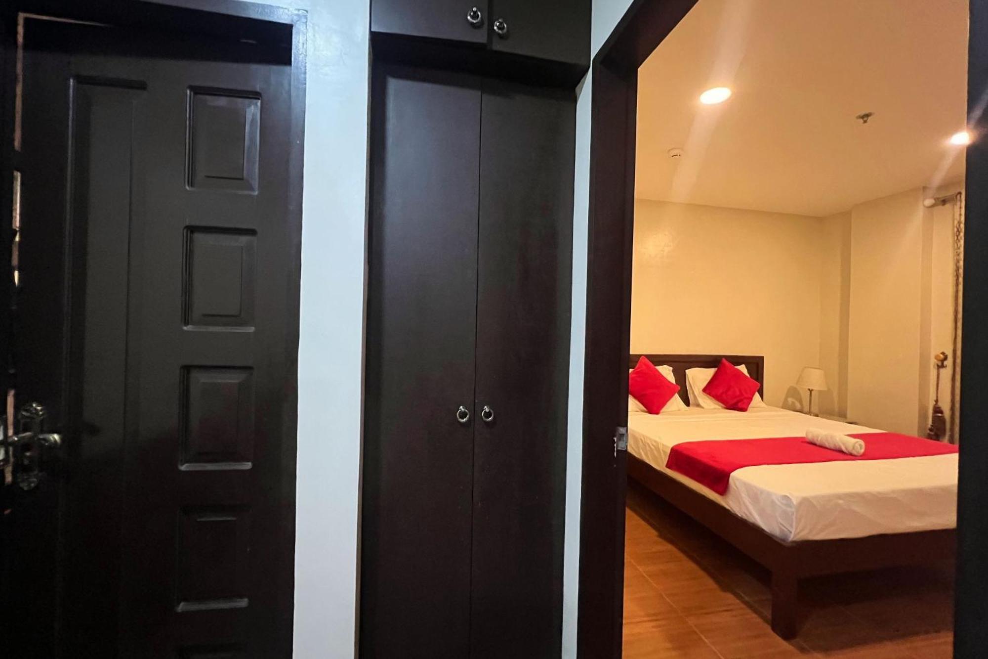 Venezia Suites Hotel Iloilo Chambre photo