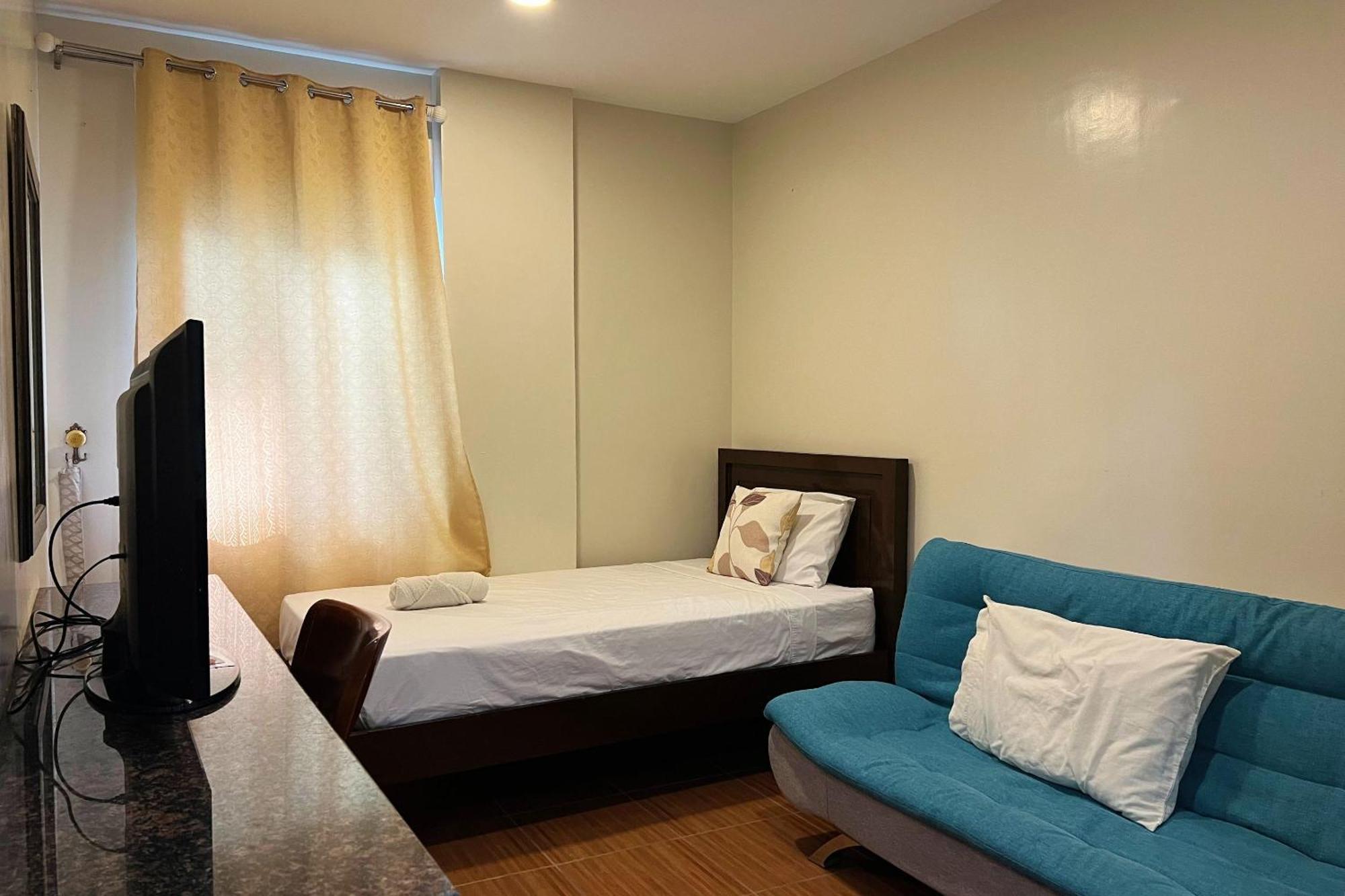 Venezia Suites Hotel Iloilo Chambre photo