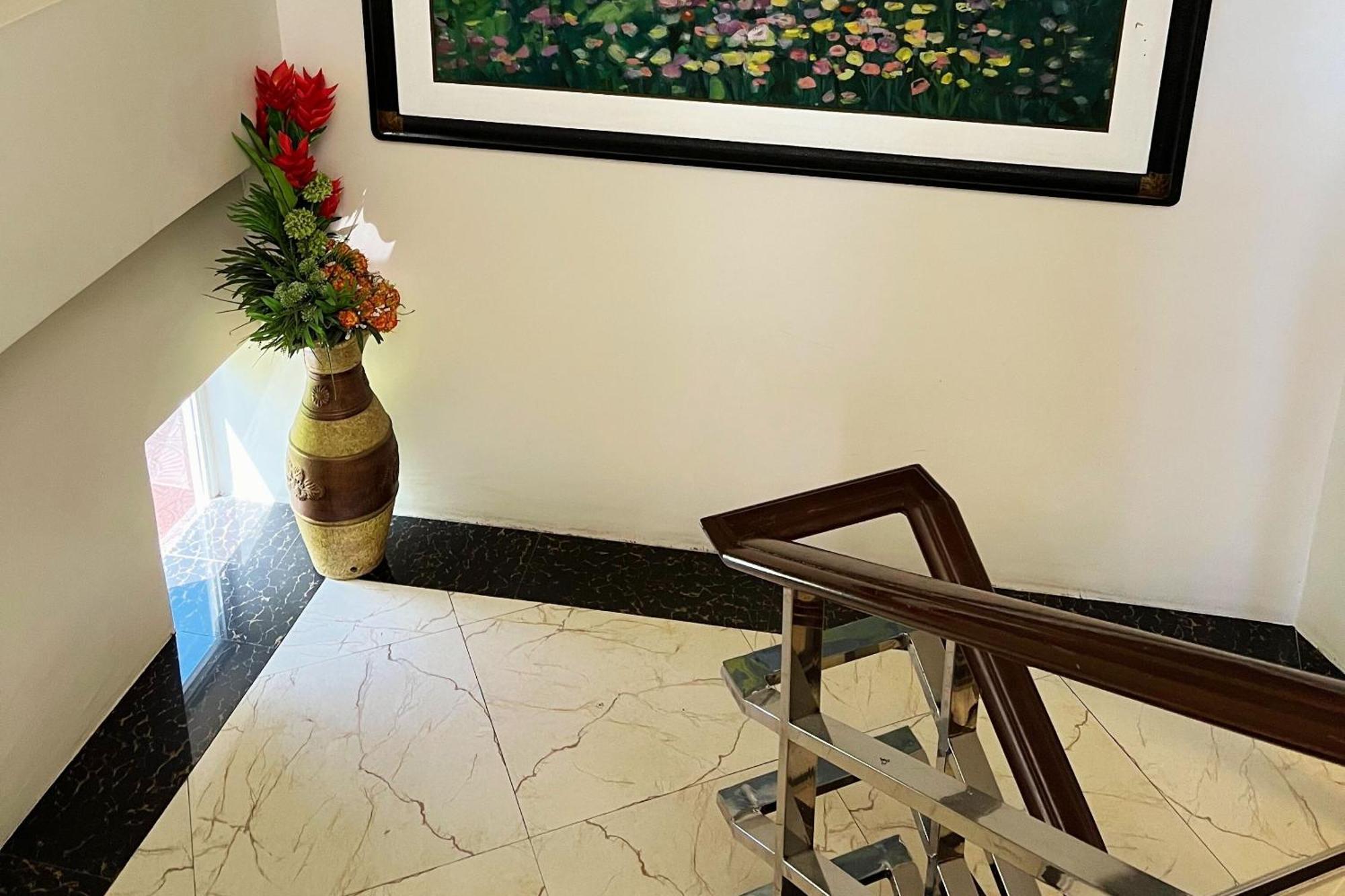 Venezia Suites Hotel Iloilo Extérieur photo