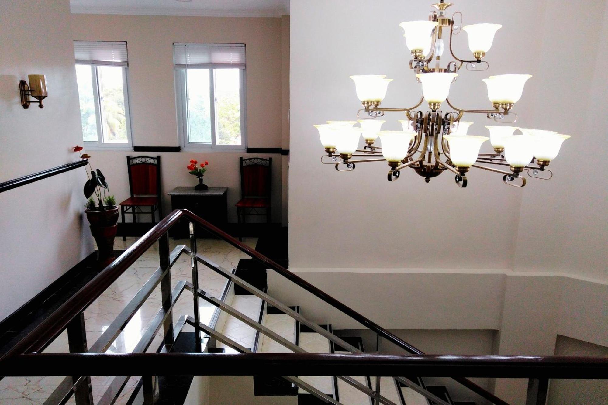 Venezia Suites Hotel Iloilo Extérieur photo