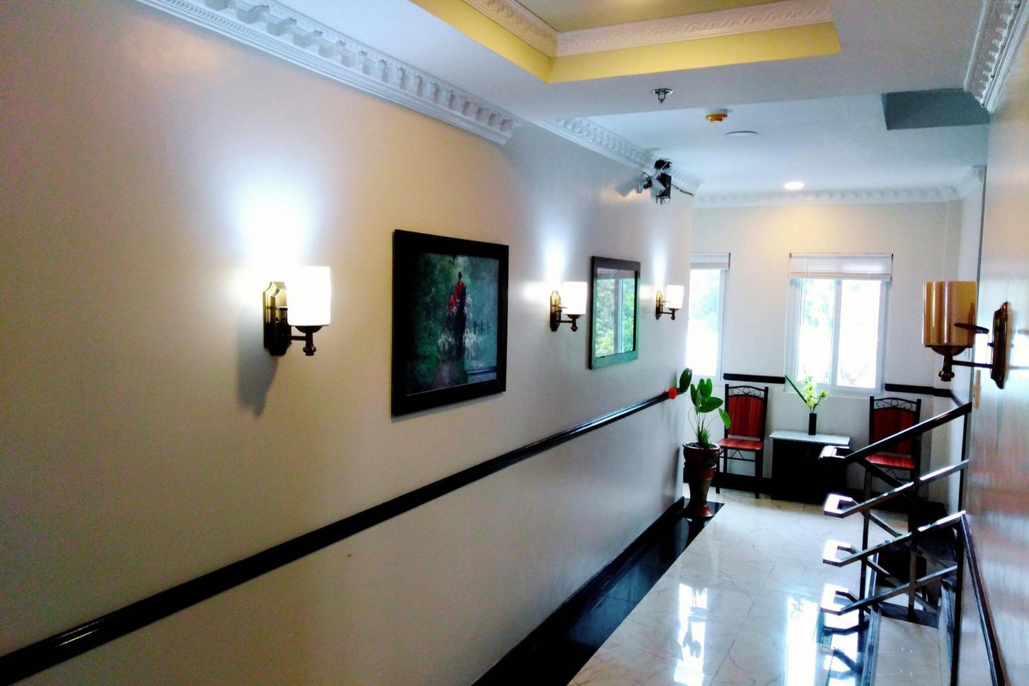 Venezia Suites Hotel Iloilo Extérieur photo